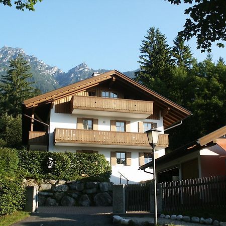 Ferienwohnung Almhuettenweg Dreitorspitze Garmisch-Partenkirchen Esterno foto
